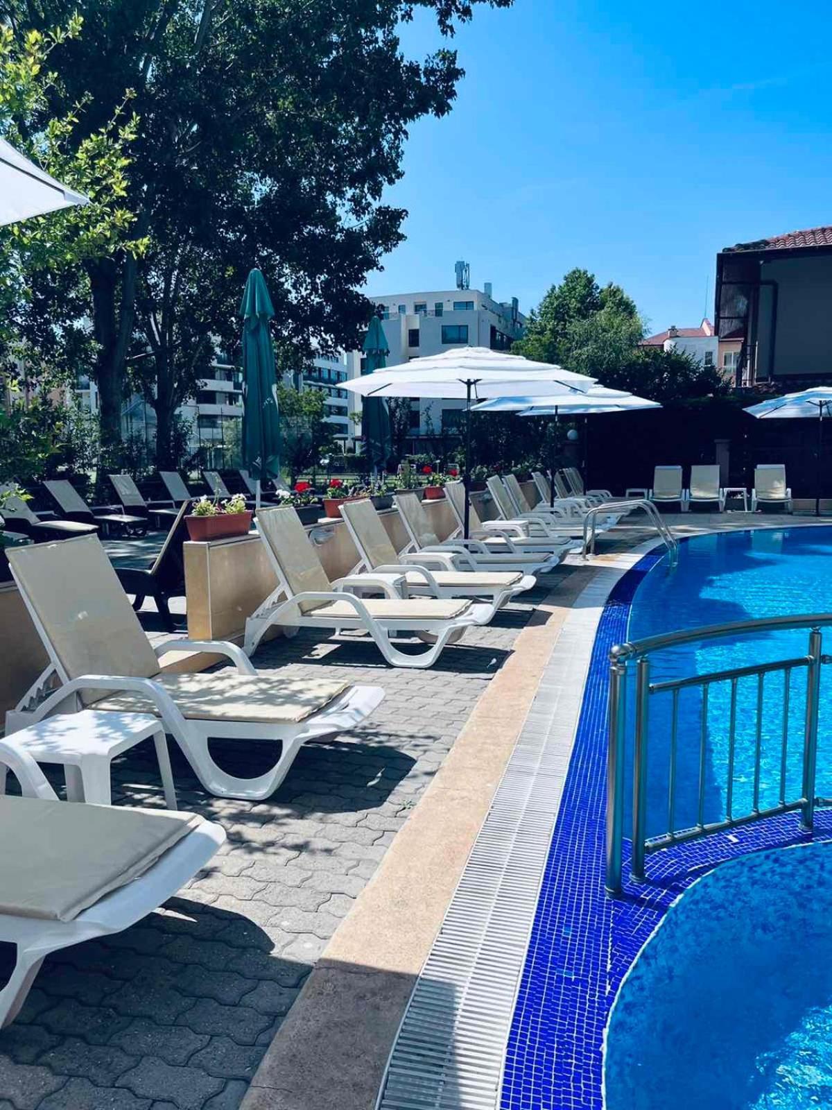 Hotel Riagor ساني بيتش المظهر الخارجي الصورة