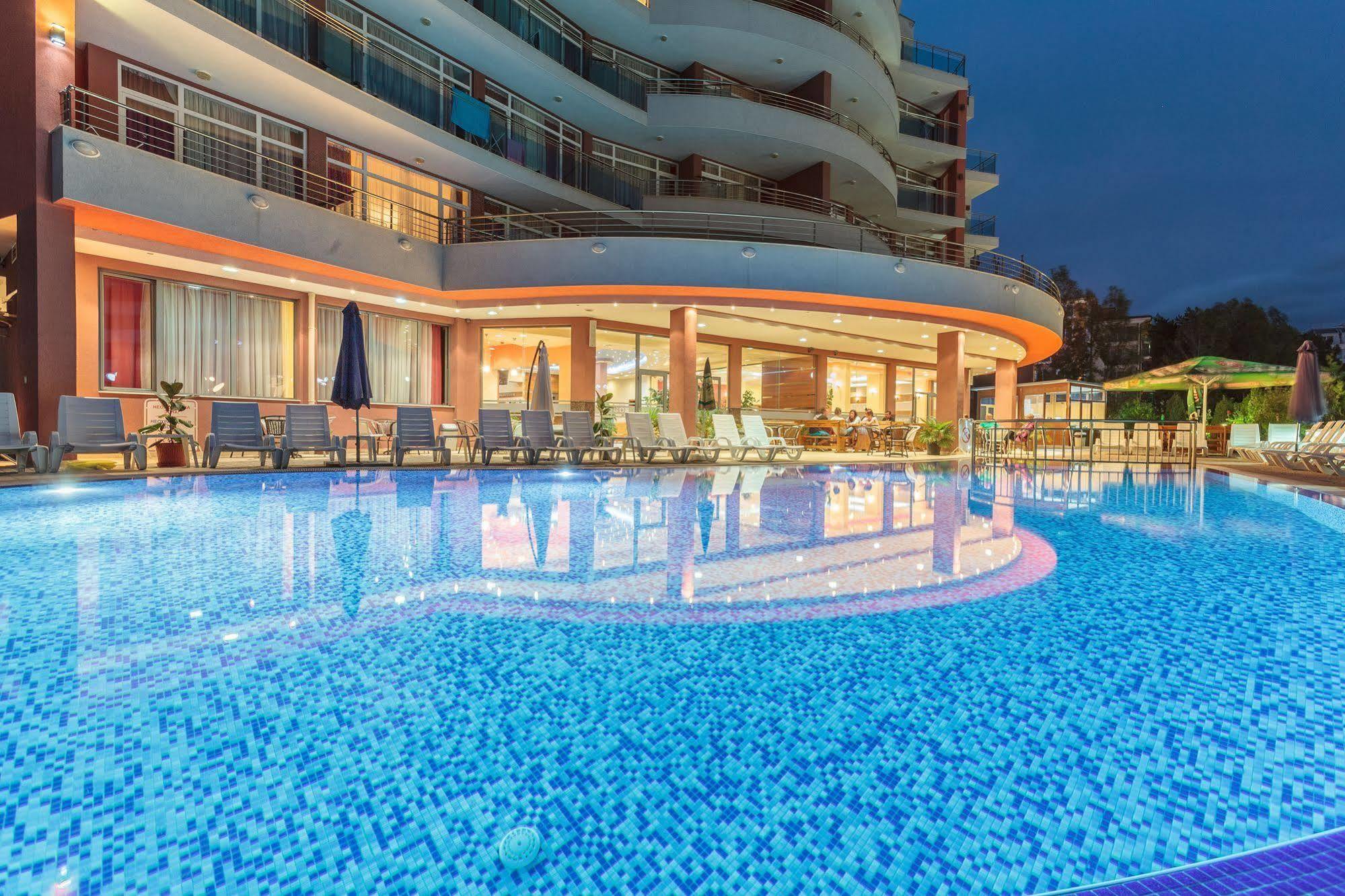 Hotel Riagor ساني بيتش المظهر الخارجي الصورة